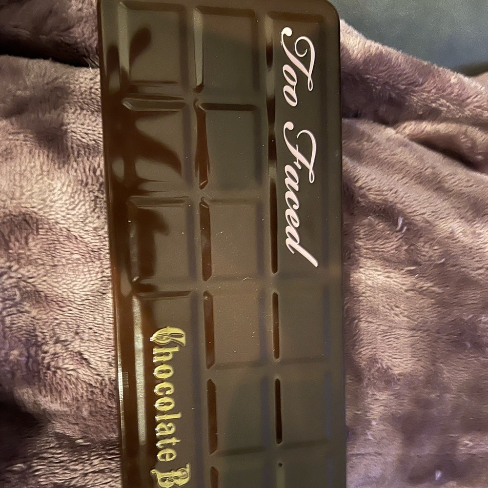 Too Faced Chocolate Bar eyeshadow palette